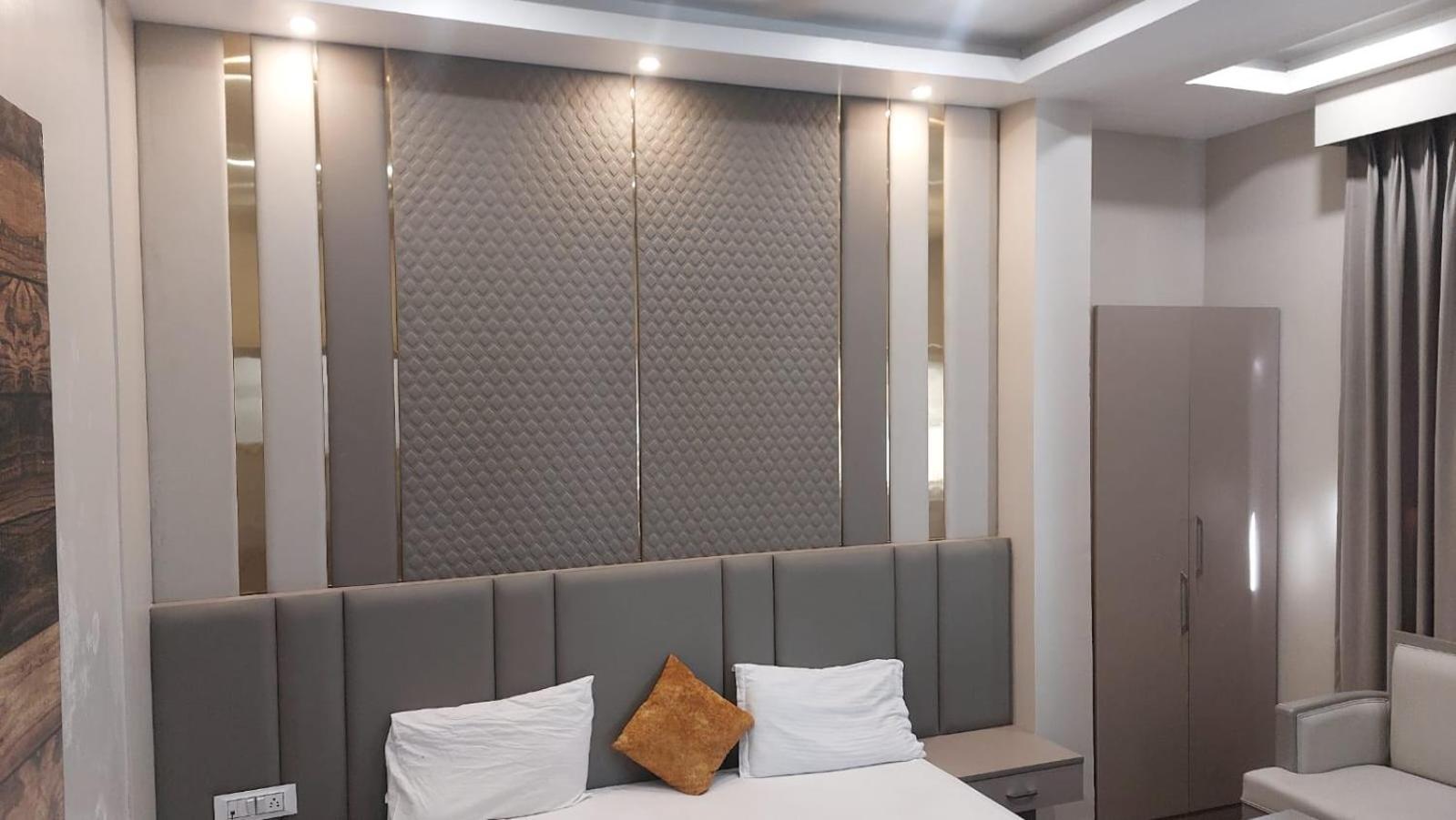 Hotel Rajshree Tanakpur 外观 照片