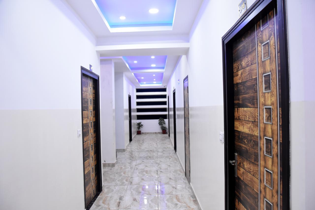 Hotel Rajshree Tanakpur 外观 照片