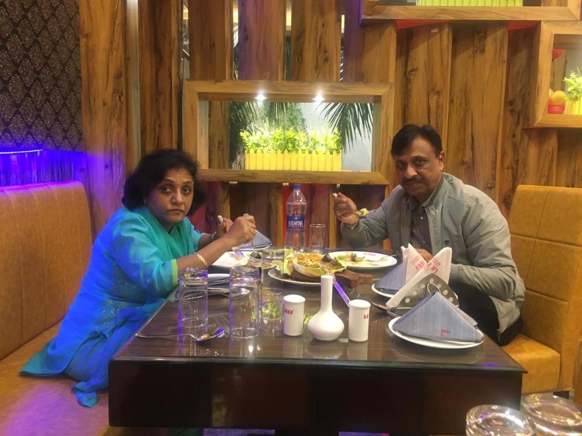 Hotel Rajshree Tanakpur 外观 照片