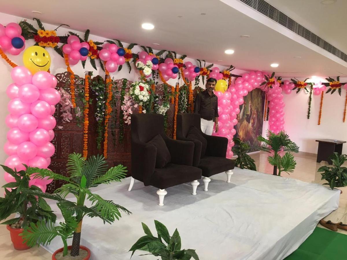Hotel Rajshree Tanakpur 外观 照片